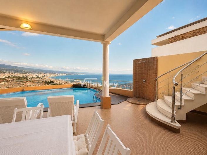 Image No.17-4 Bed House for sale
