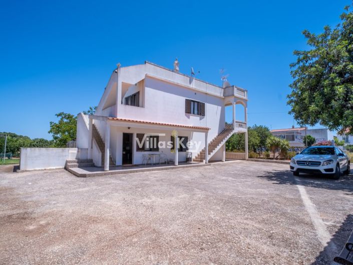 Image No.18-7 Bed House for sale