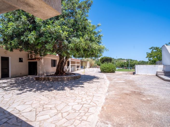 Image No.21-7 Bed House for sale
