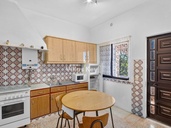 Image No.28-7 Bed House for sale