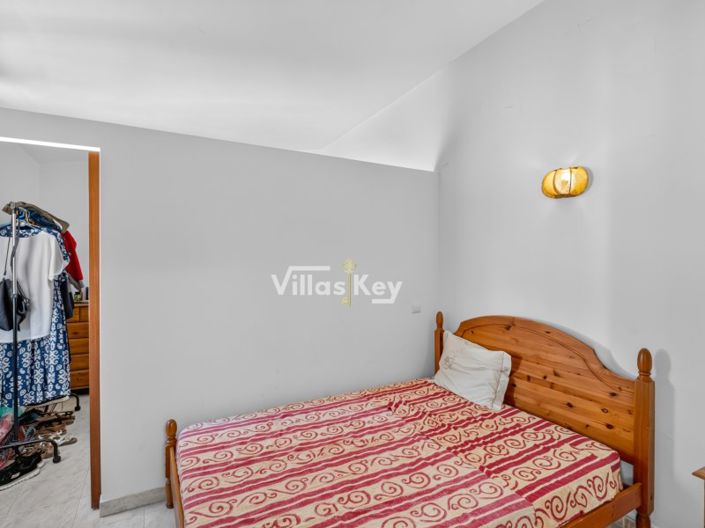 Image No.31-7 Bed House for sale