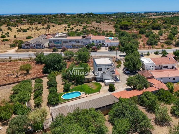 Image No.35-7 Bed House for sale