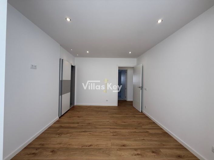 Image No.14-3 Bed Apartment for sale