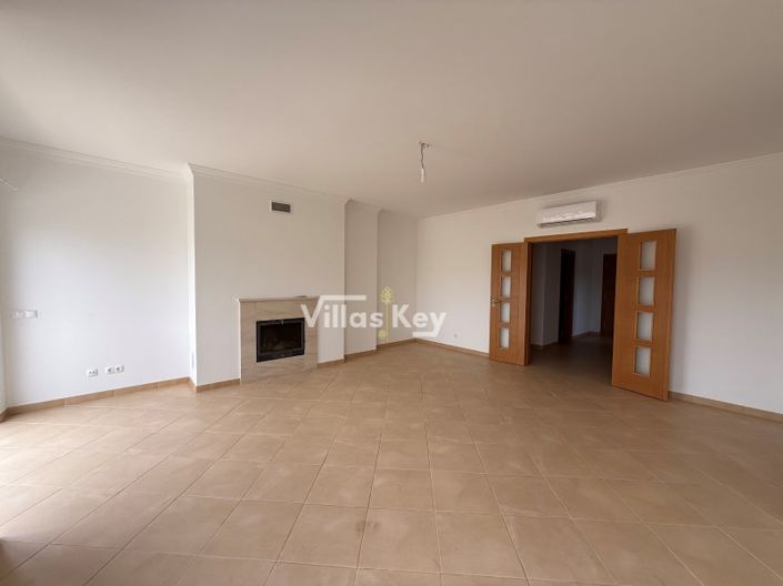 Image No.12-3 Bed Apartment for sale