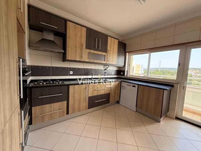 Image No.3-3 Bed Apartment for sale