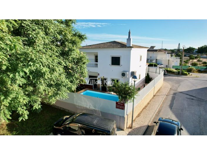 Image No.27-4 Bed House for sale