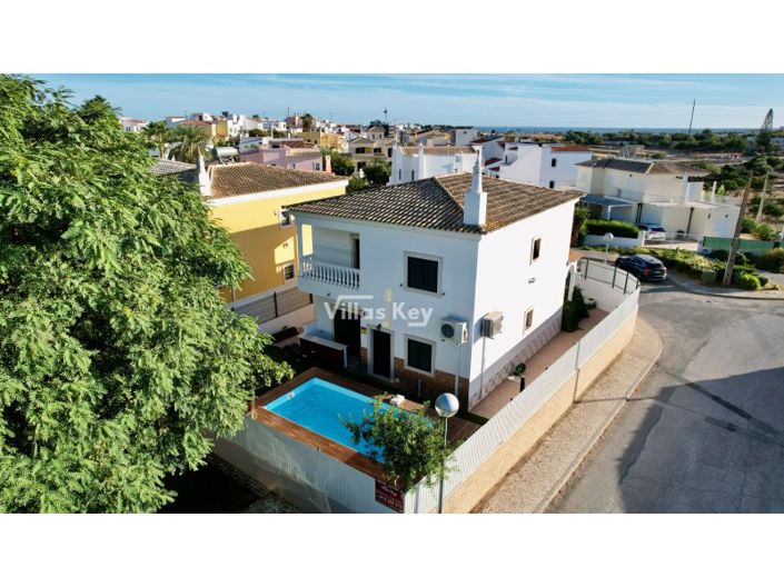 Image No.28-4 Bed House for sale