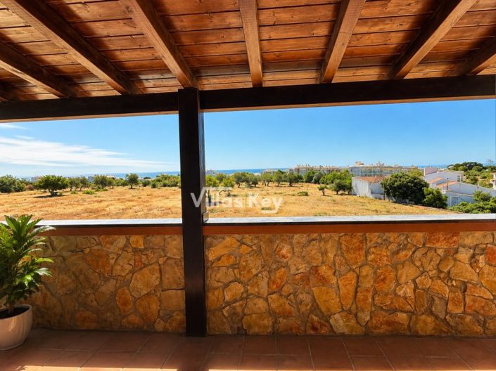 Image No.28-4 Bed House for sale