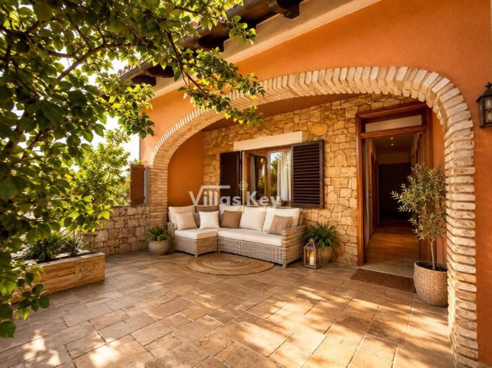 Image No.3-4 Bed House for sale