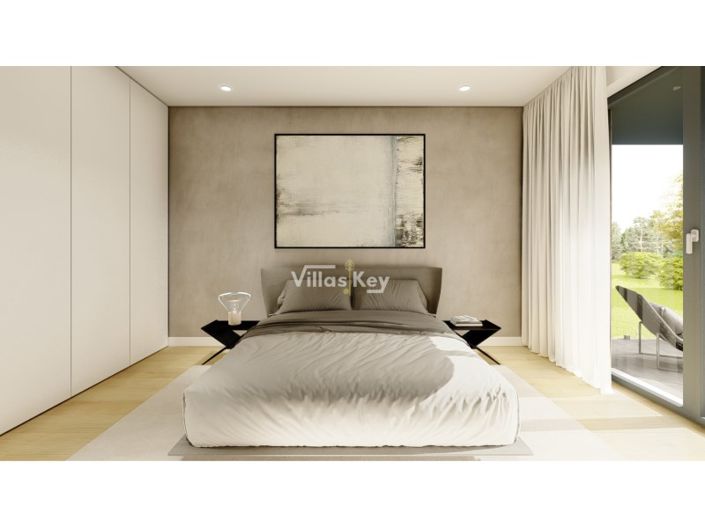 Image No.13-4 Bed House for sale