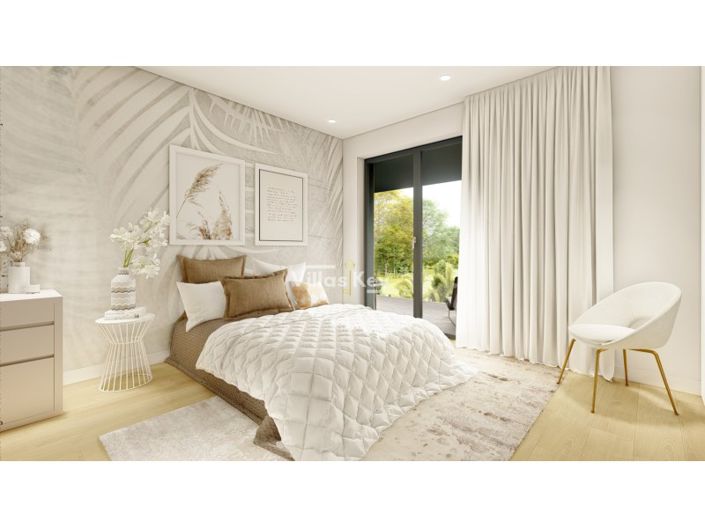Image No.14-4 Bed House for sale