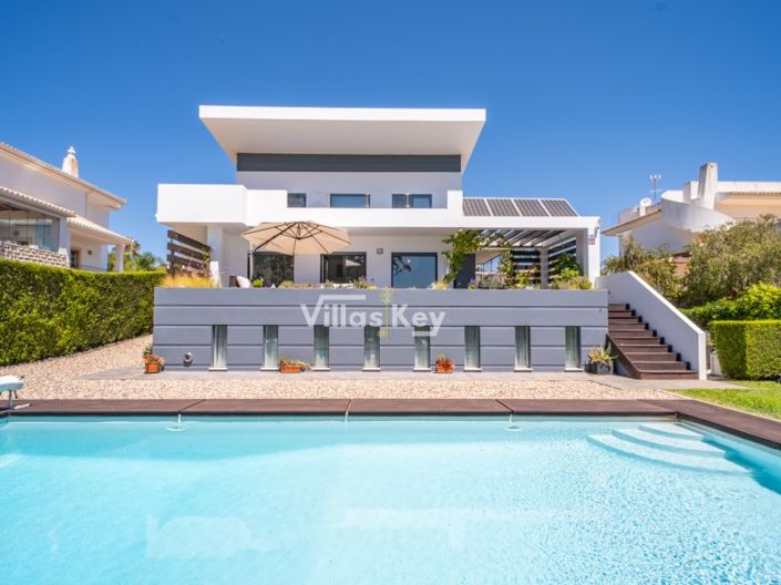 Image No.32-4 Bed House for sale