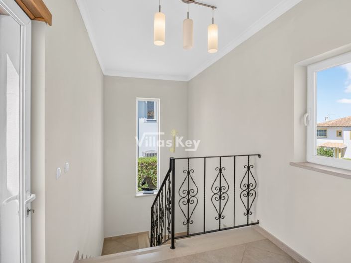 Image No.16-2 Bed House for sale