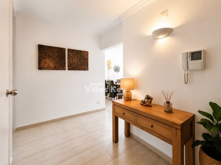 Image No.12-2 Bed Apartment for sale