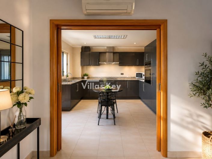 Image No.20-2 Bed Apartment for sale