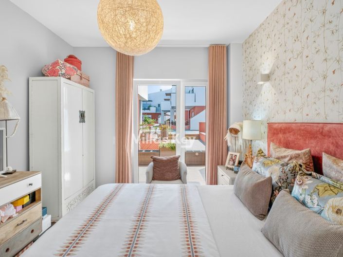 Image No.20-2 Bed Apartment for sale