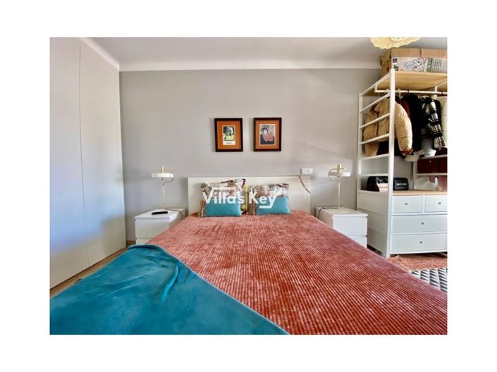 Image No.25-2 Bed Apartment for sale