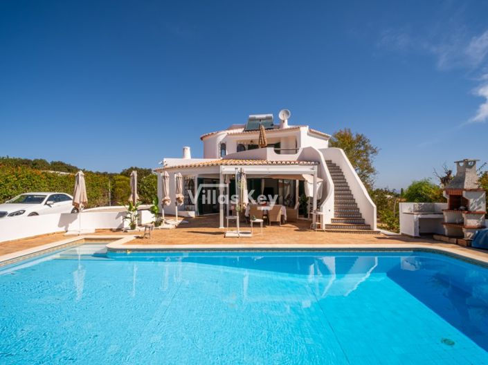 Image No.11-3 Bed House for sale