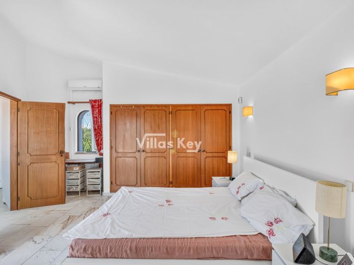 Image No.16-3 Bed House for sale