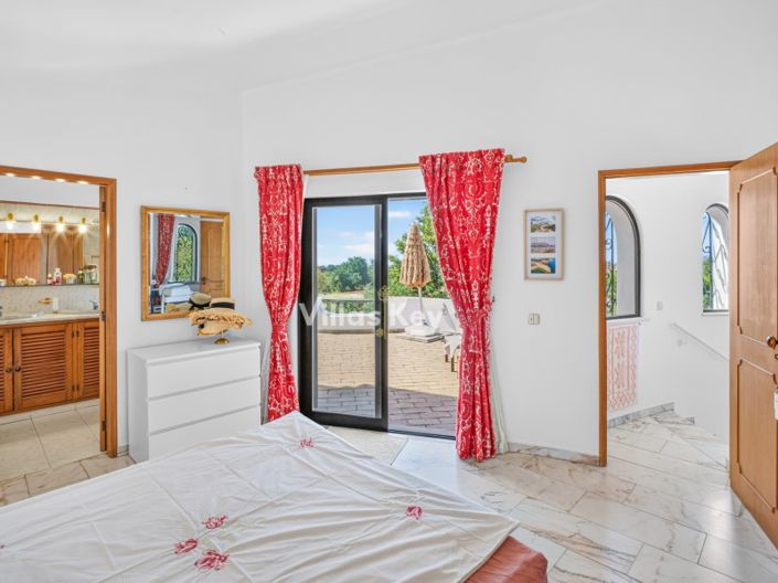 Image No.17-3 Bed House for sale