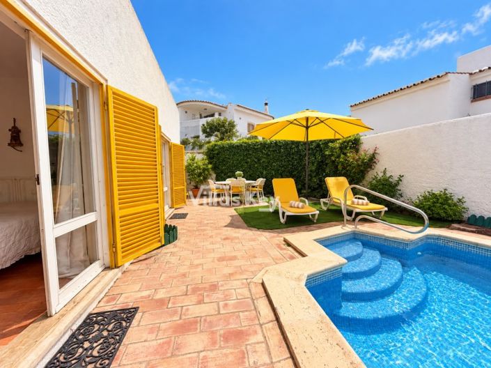 Image No.13-5 Bed House for sale