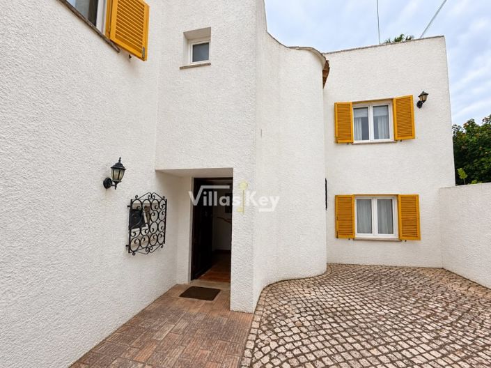 Image No.15-5 Bed House for sale