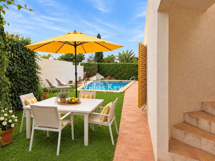 Image No.20-5 Bed House for sale