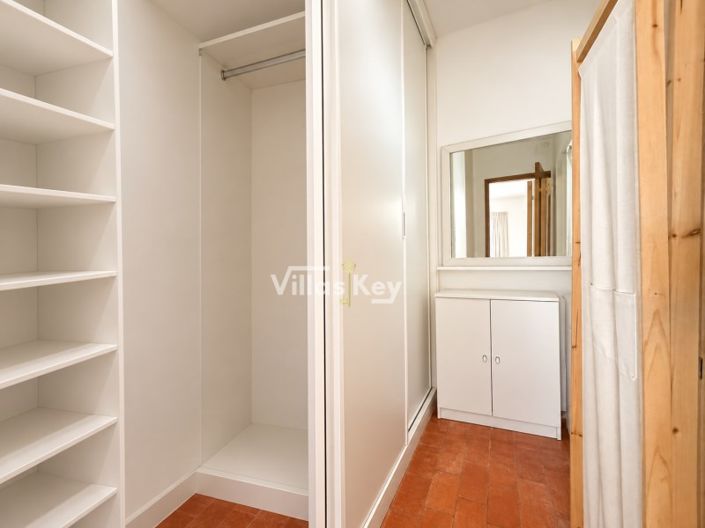 Image No.31-5 Bed House for sale