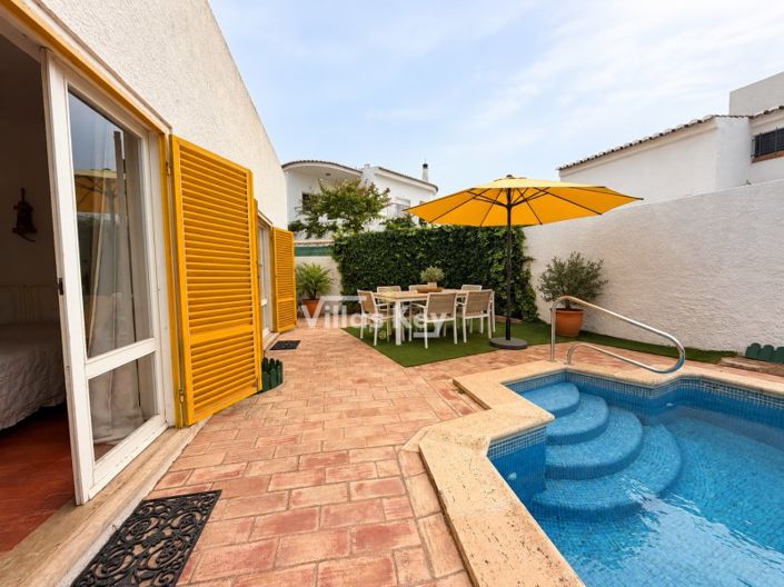Image No.32-5 Bed House for sale