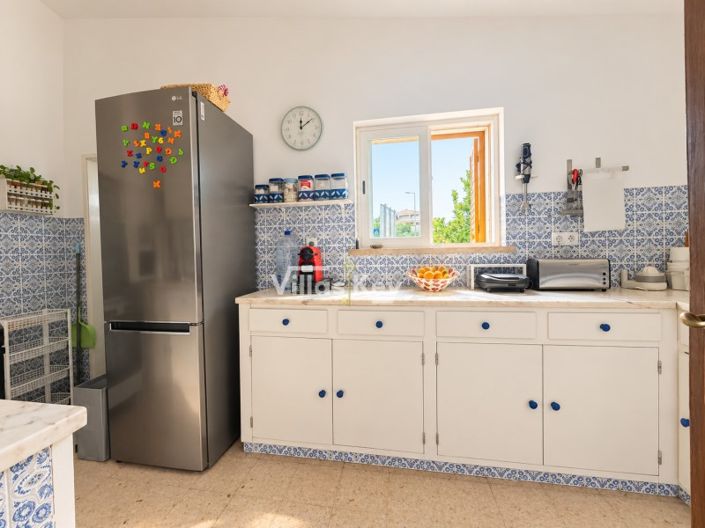 Image No.7-5 Bed House for sale