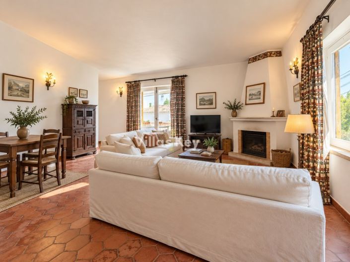 Image No.9-5 Bed House for sale