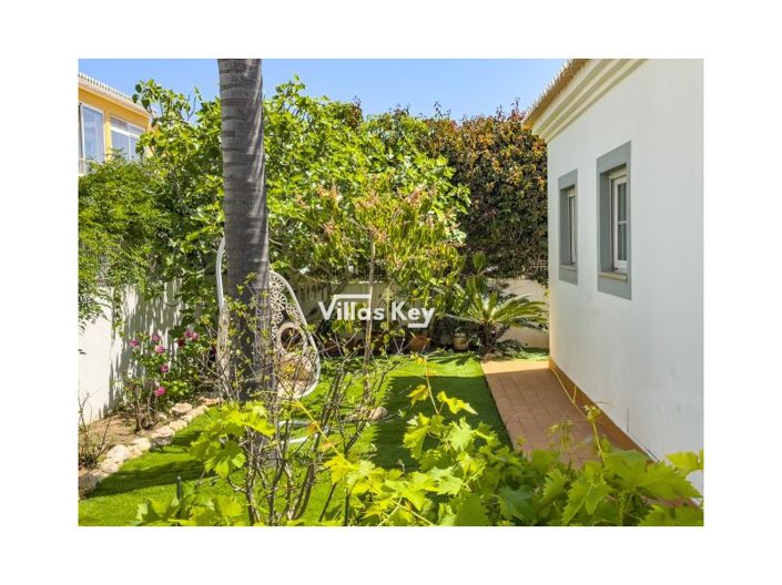 Image No.30-4 Bed House for sale