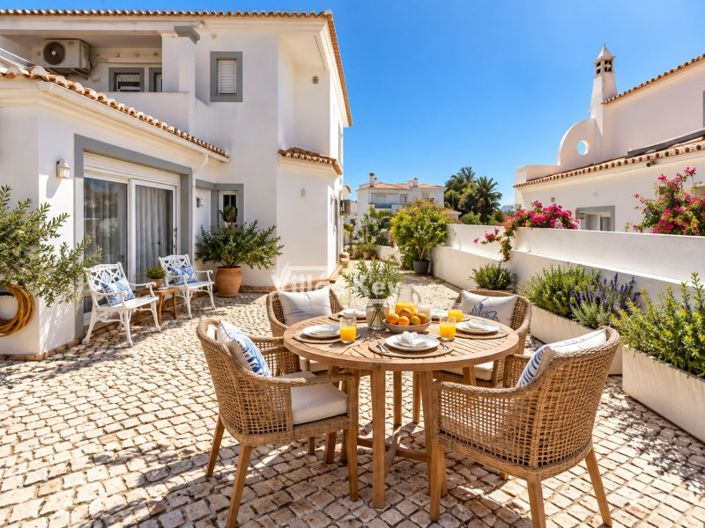 Image No.34-4 Bed House for sale