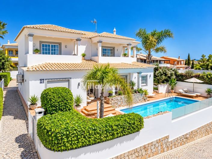 Image No.37-4 Bed House for sale