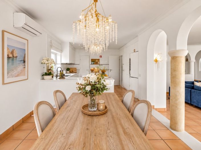 Image No.9-4 Bed House for sale
