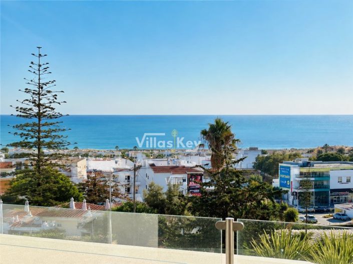 Image No.19-7 Bed House for sale