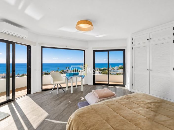Image No.21-7 Bed House for sale