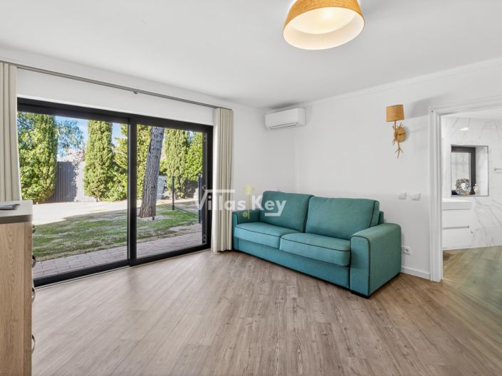 Image No.28-7 Bed House for sale
