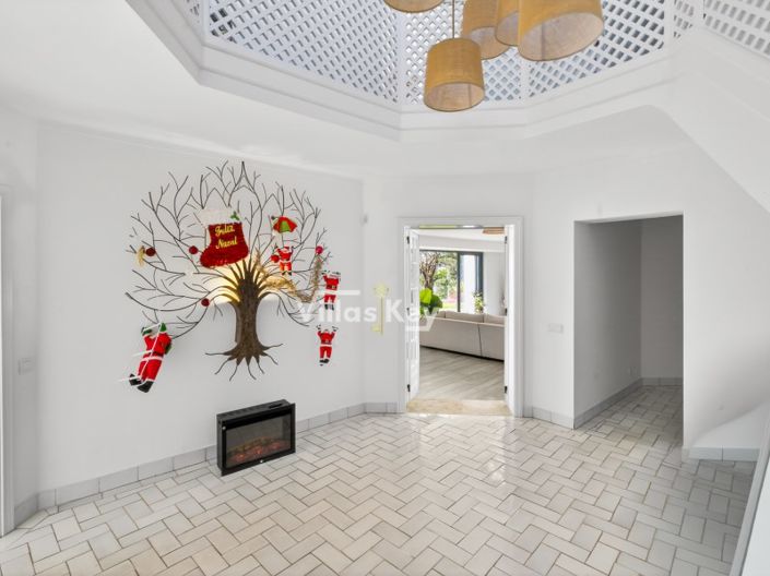 Image No.33-7 Bed House for sale