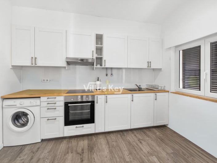 Image No.60-7 Bed House for sale