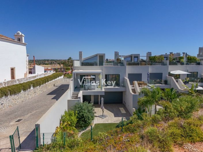 Image No.36-4 Bed House for sale
