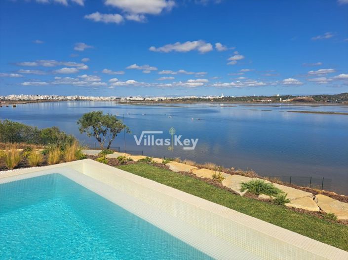 Image No.35-4 Bed House for sale