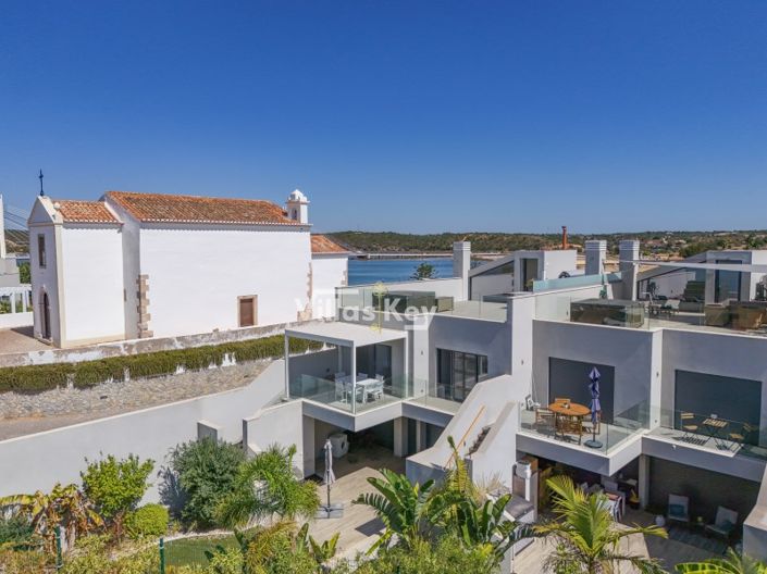 Image No.44-4 Bed House for sale
