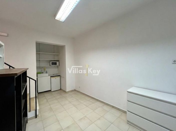 Image No.5-Commercial for sale