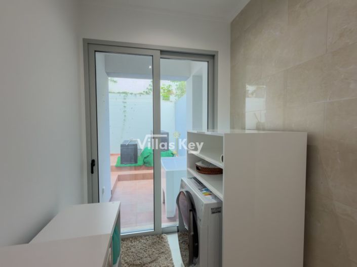 Image No.41-3 Bed House for sale