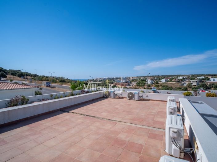Image No.46-3 Bed House for sale