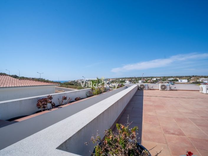 Image No.51-3 Bed House for sale
