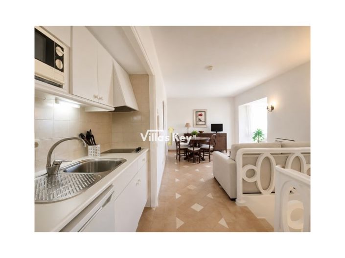 Image No.19-13 Bed Apartment for sale