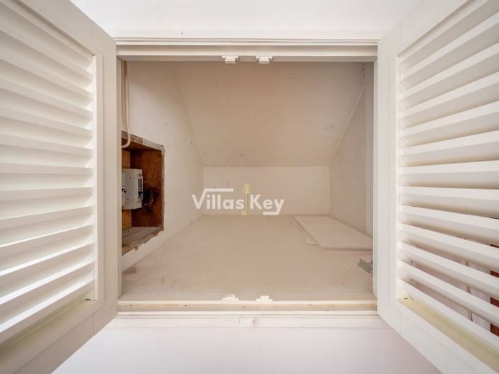 Image No.20-3 Bed Apartment for sale