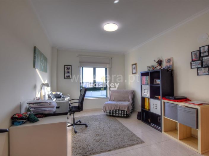Image No.16-4 Bed Apartment for sale
